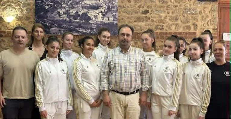 Τα κορίτσια αισθητικής γυμναστικής του Φιλίππου στον δήμαρχο