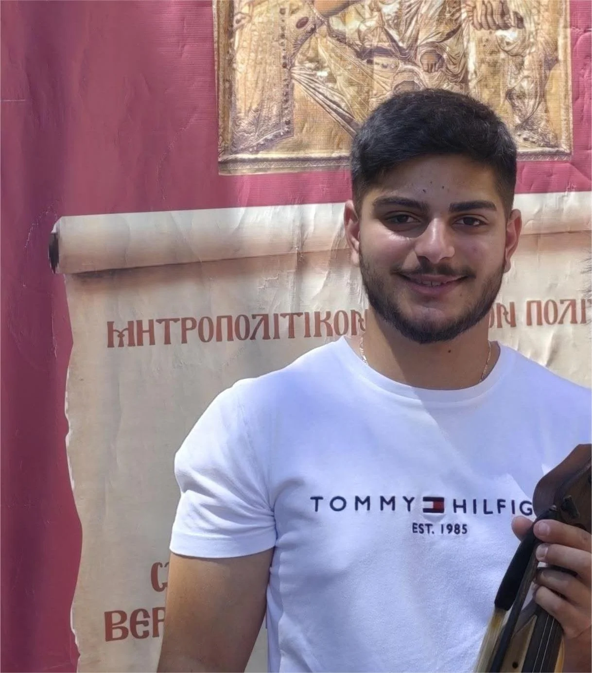 Πτυχίο λύρας στον Μπάμπη Τεληγιαννίδη!