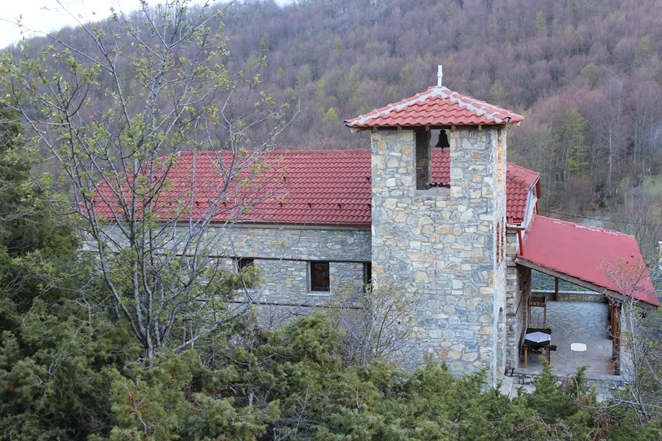 Θεία λειτουργία στον ναό Αγίου Παύλου στην Κουτσούφλιανη
