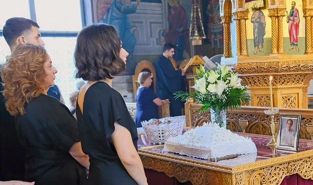 Σε κλίμα συγκίνησης το ετήσιο μνημόσυνο του Απόστολου Βεσυρόπουλου