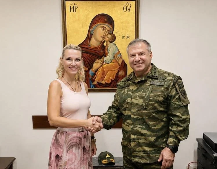 Τουπεκτσή. Εθιμοτυπική επίσκεψη στη Μεραρχία