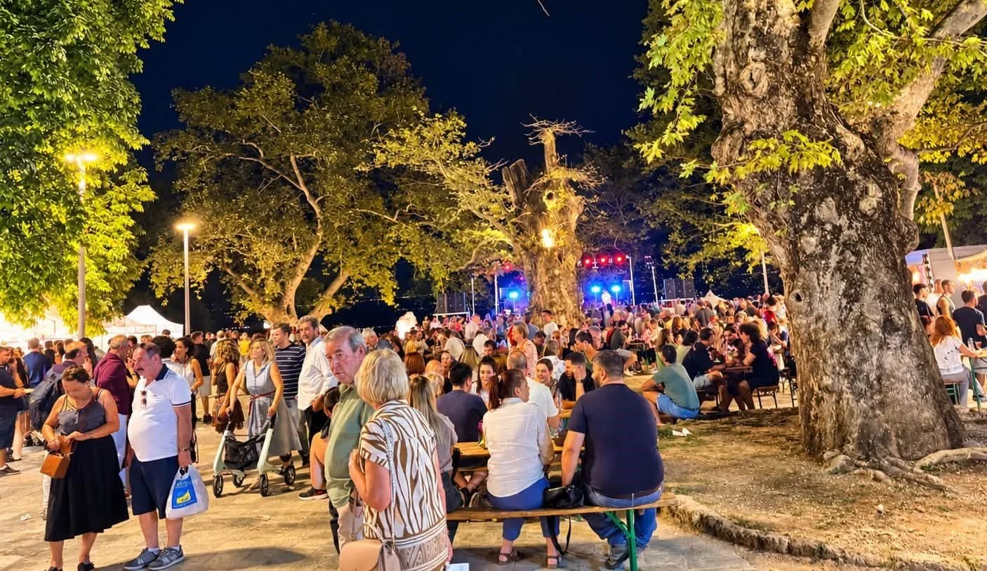 Εντυπωσιακό ξεκίνημα στο ‘Naoussa Street Food Festival’