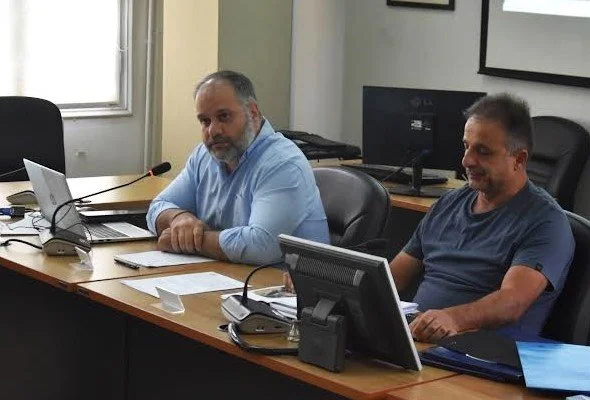 Παρουσιάστηκε η νέα πλατεία Καρατάσου. Με +20% πράσινο και μνημείο Αλέξανδρου-Αριστοτέλη!