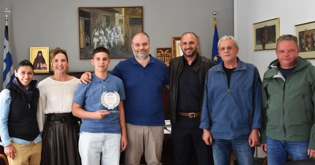 Νάουσα. Ο δήμος βράβευσε τον Νικόλα Λεφούση του ΕΟΣ