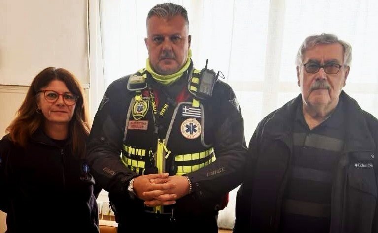 ‘Ευστάθιος Χωραφάς’. Δωρεά επαγγελματικού προβολέα στο ΕΚΑΒ Ημαθίας