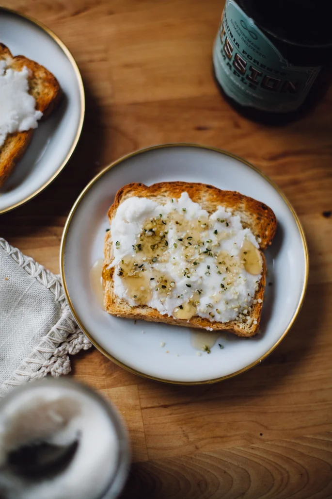 How to Make Coconut Butter in a Blender 