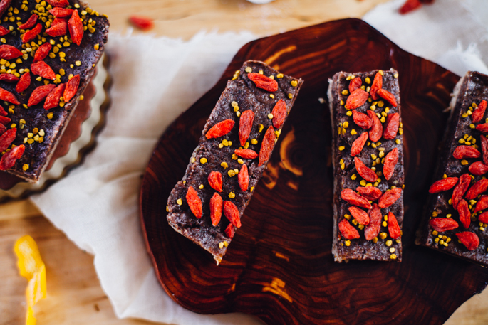 Raw Goji Cacao Brain Booster Bars (Vegan, Gluten Free)