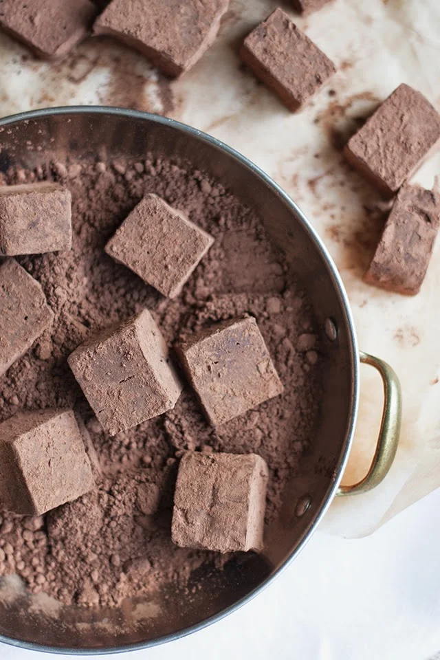 CLASSIC MINT GANACHE TRUFFLES