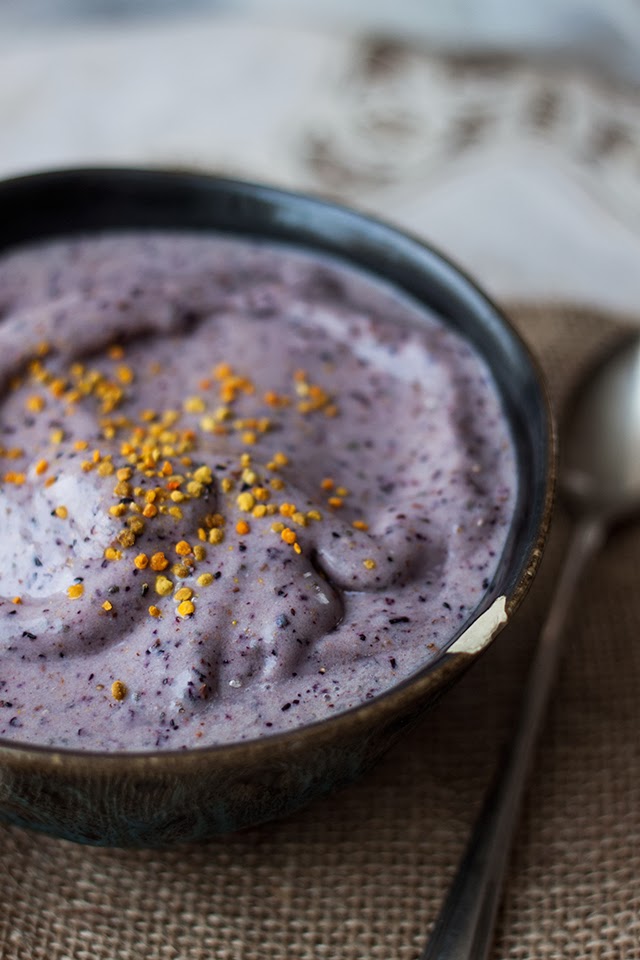 Vegan Berry Bliss Smoothie Bowl with Tahini