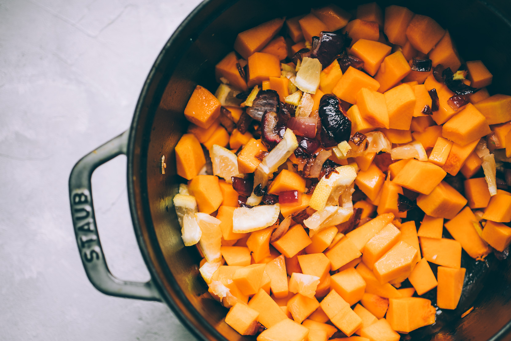 creamy curry butternut squash soup with red lentils and coconut yogurt swirl (vegan)