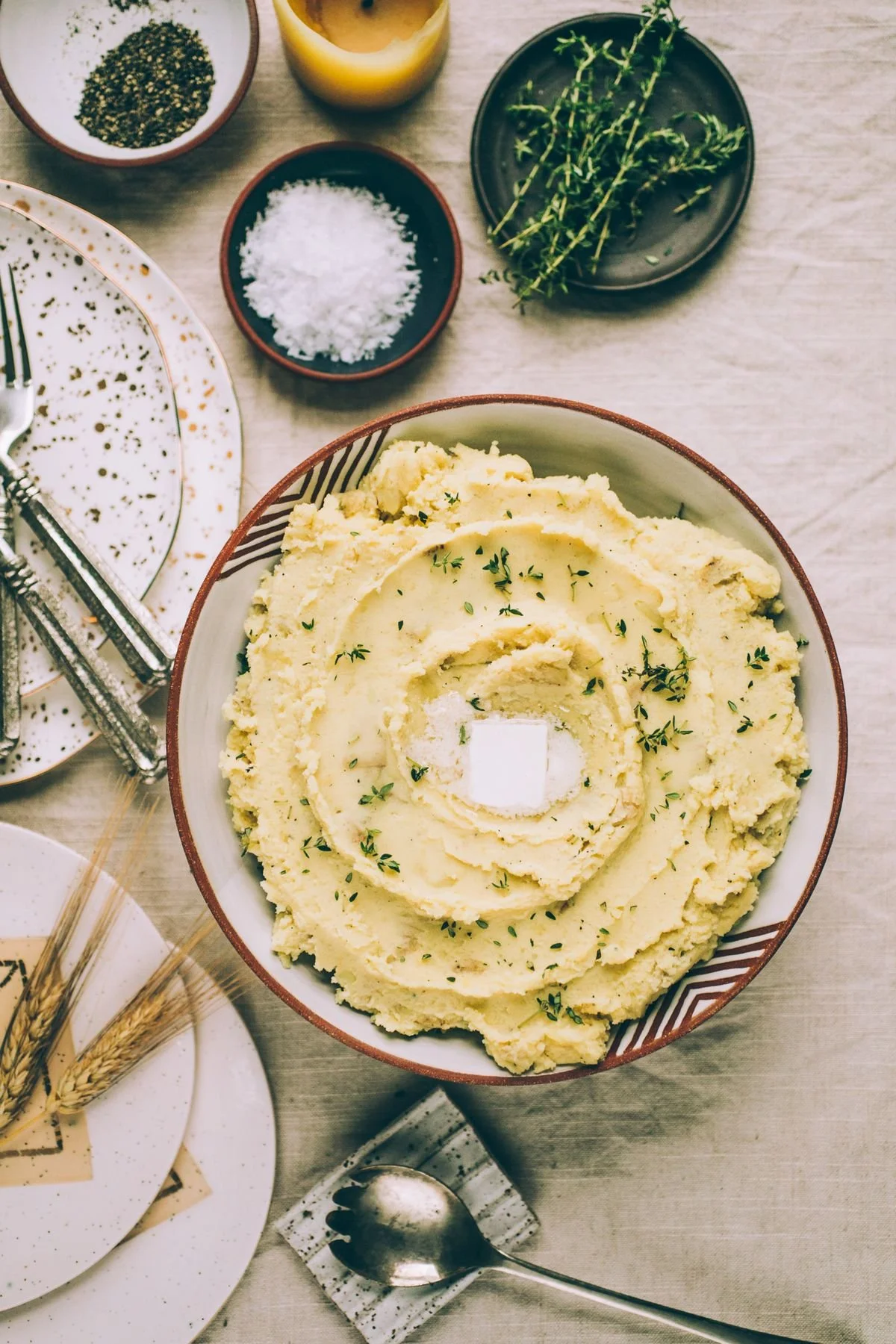 Cozy Dairy Free Mashed Potatoes (6 ingredients, 30 minutes)