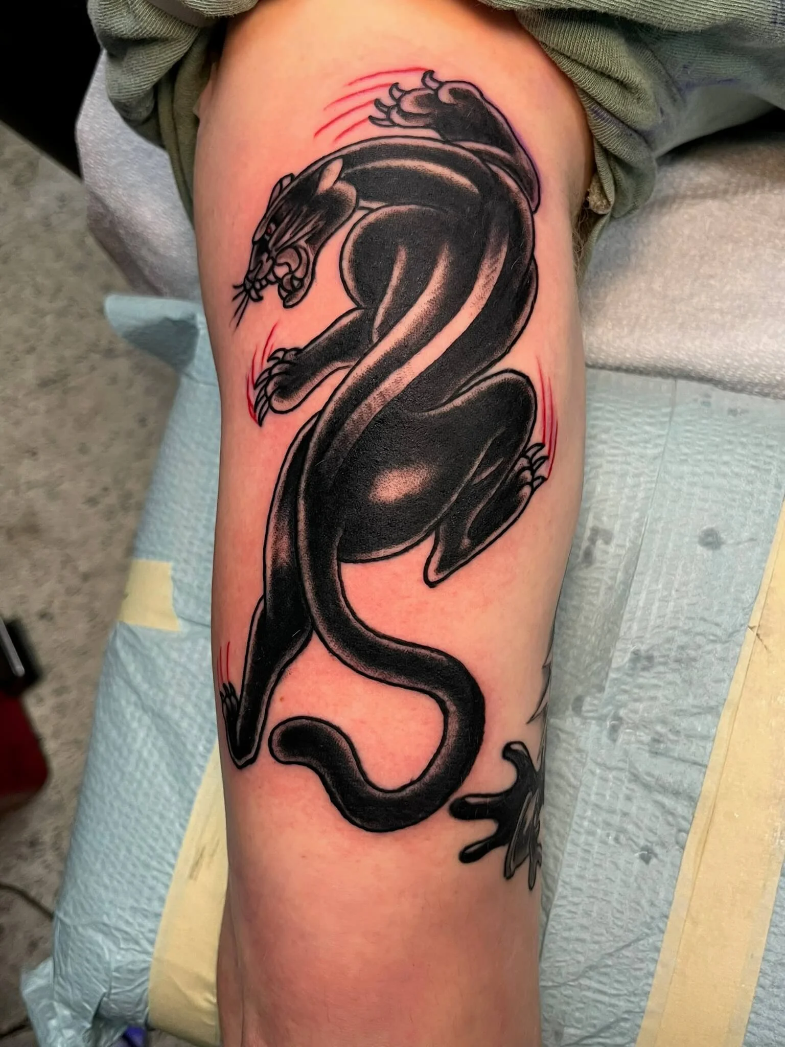 8-traditional-crawling-black-panther-tattoo.jpg