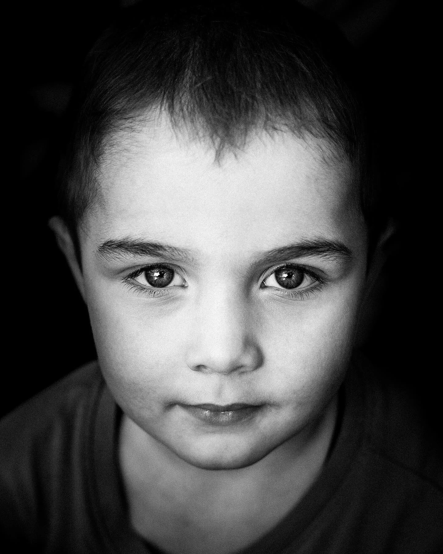Little.

#canon #canonphotography #50mm #blackandwhite #littleboy #portrait #naturallight