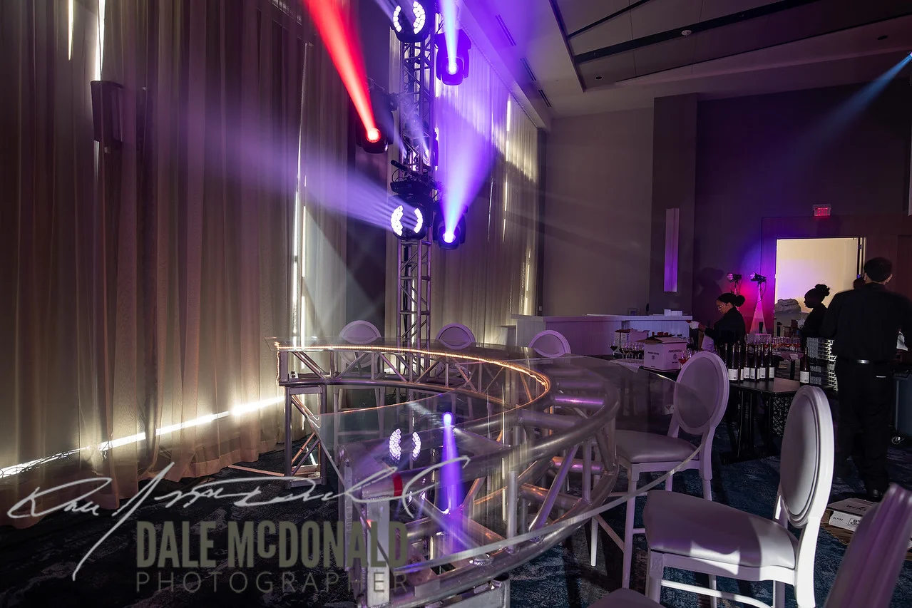 5DM4-6006-RTH-HILTON-WEDDING-072917-Edit-X2.jpg