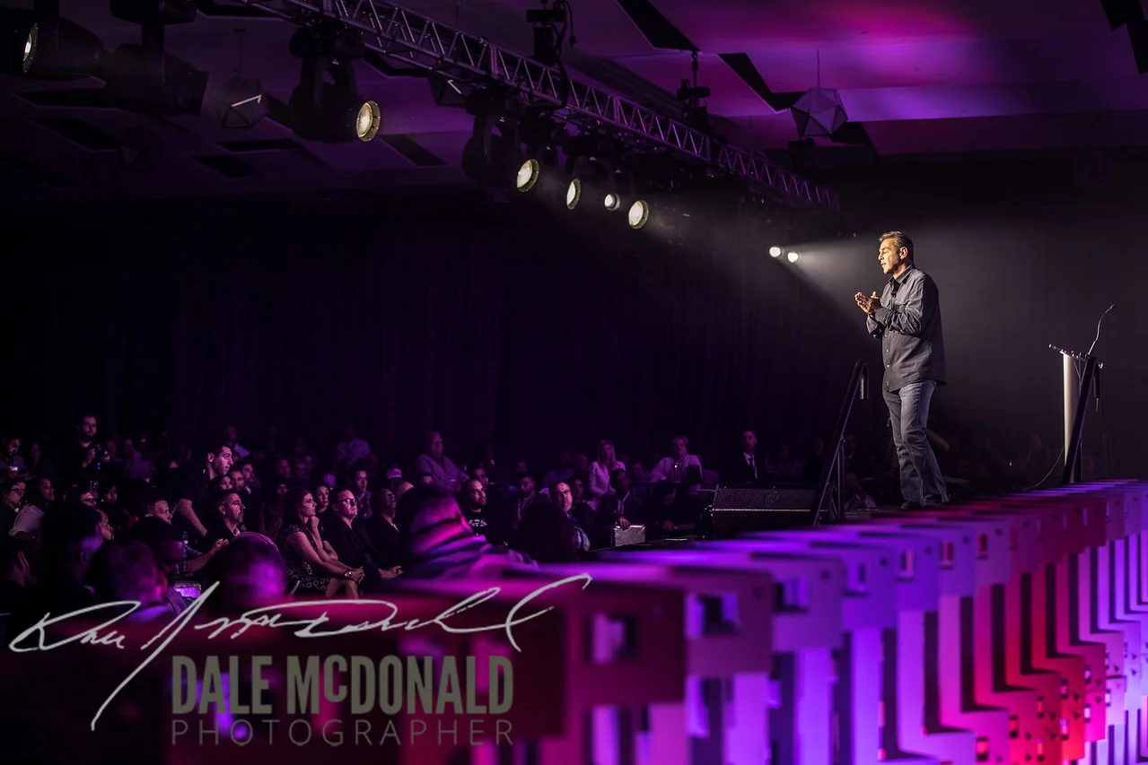 5DM4-1678-DEALER-AWARDS-2017-X2.jpg