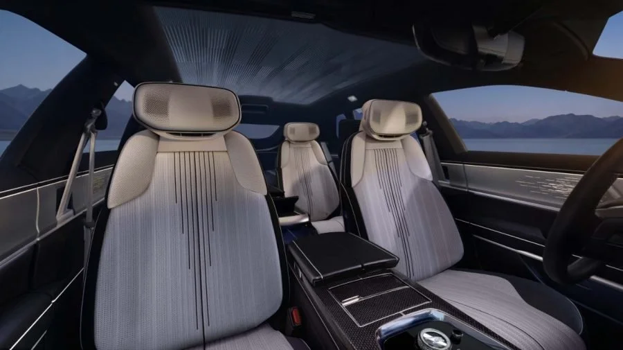 MY27_Cadillac_Celestiq_Night_INT.jpg