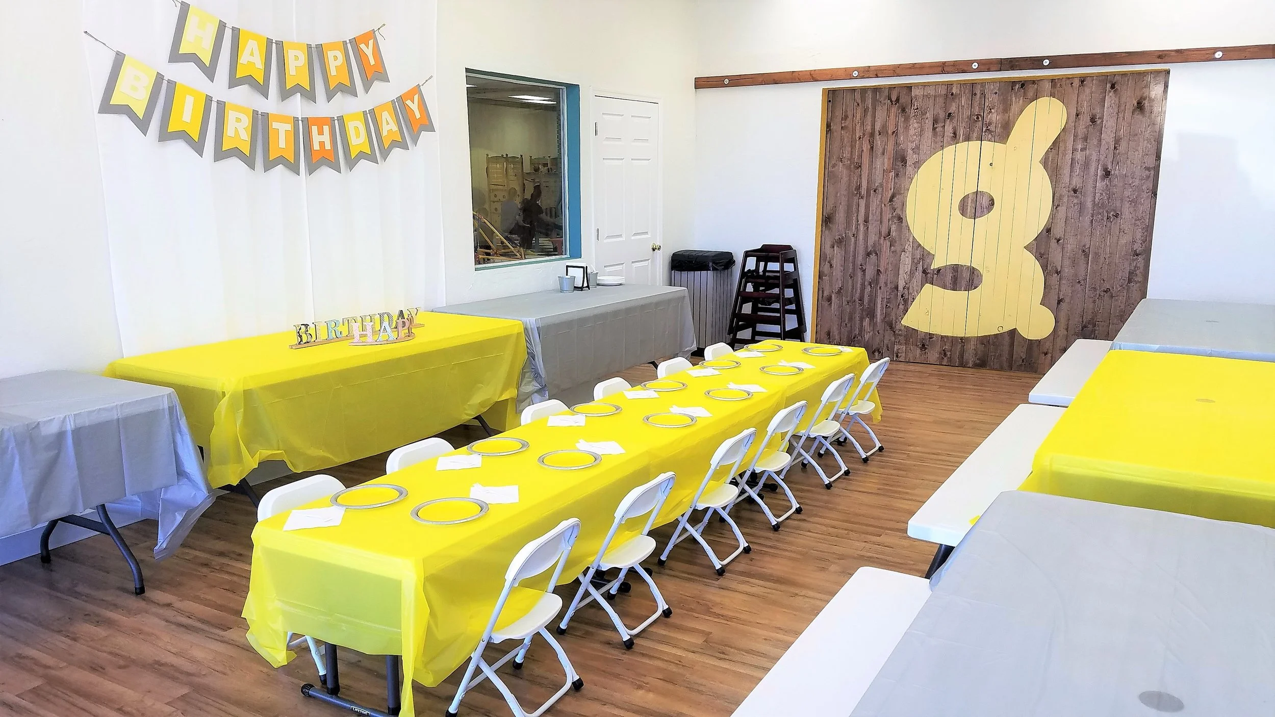 Giggles Theme Decoration