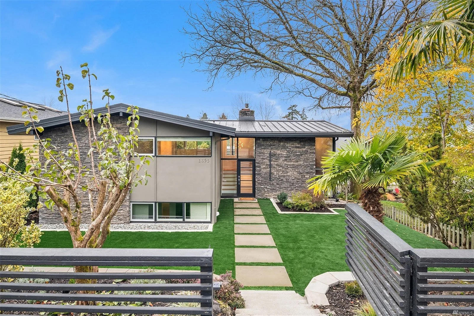 Sold: Fantastic Mid-Century Modern