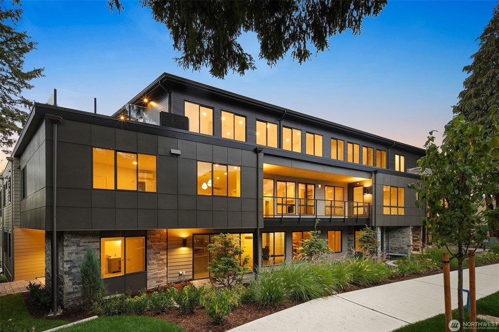 Sold: Kirkland Penthouse