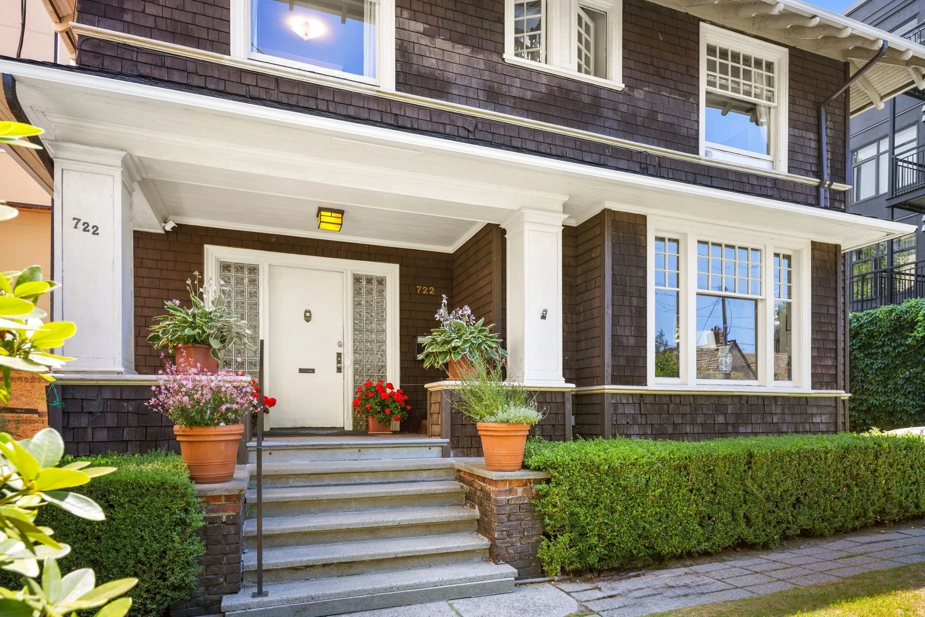 Sold: Sophisticated In-City Living With Timeless Architecture 