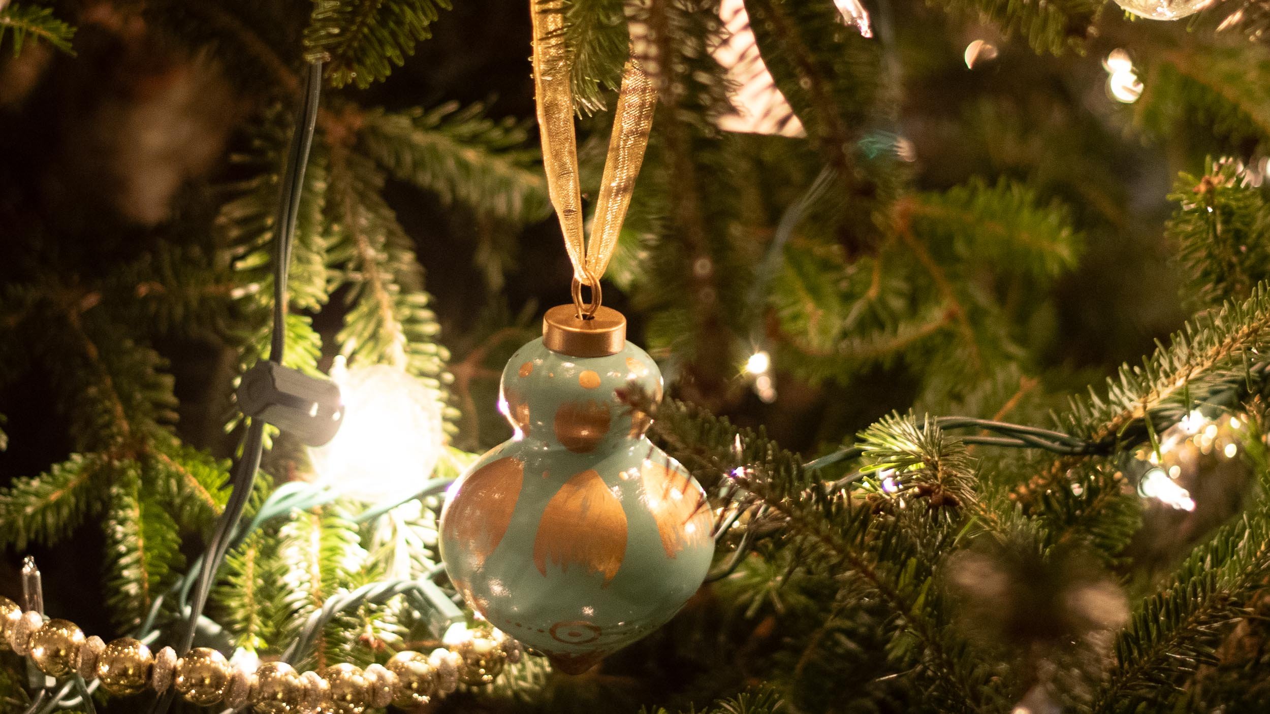 Ogee Ornament - on Tree - Web-09.jpg