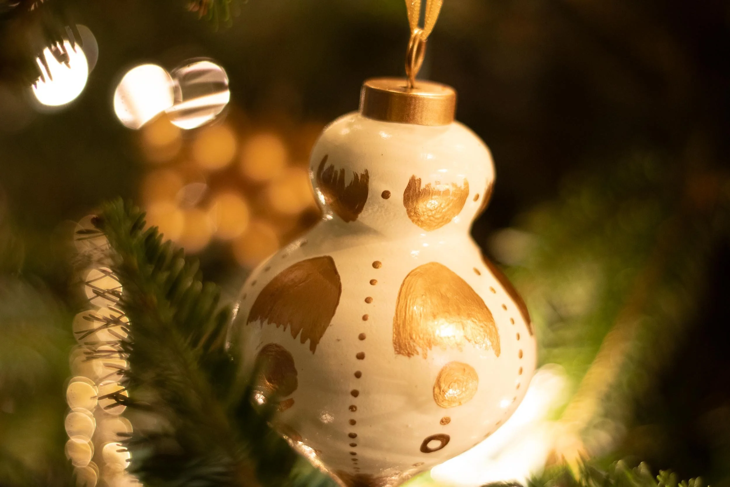 Ogee Ornament - on Tree - Web-26.jpg