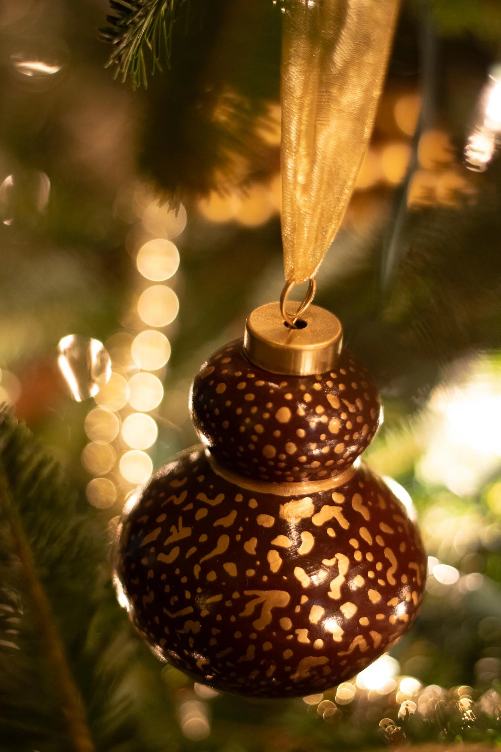 Ogee Ornament - on Tree - Web-01.jpg