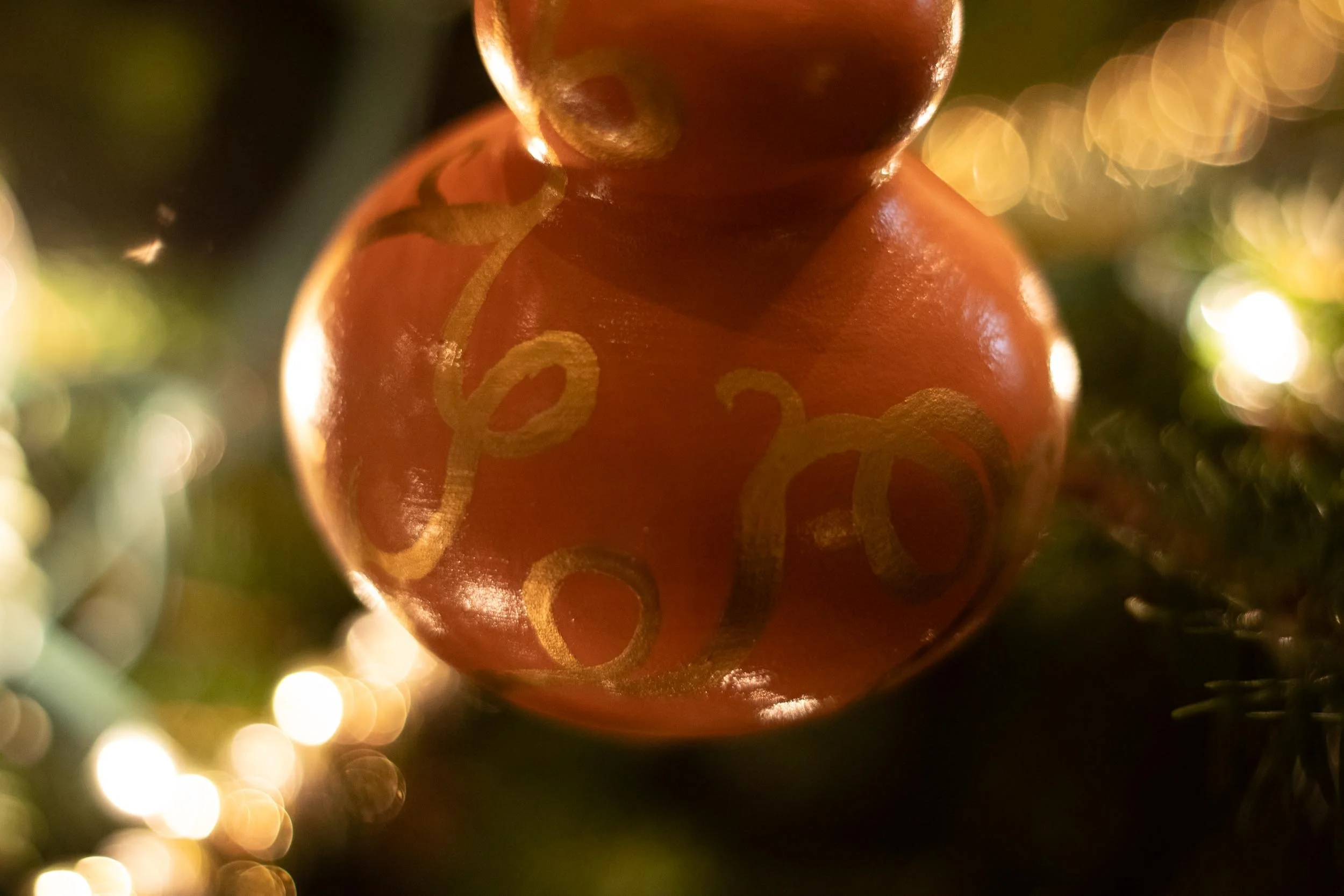 Ogee Ornament - on Tree - Web-08.jpg