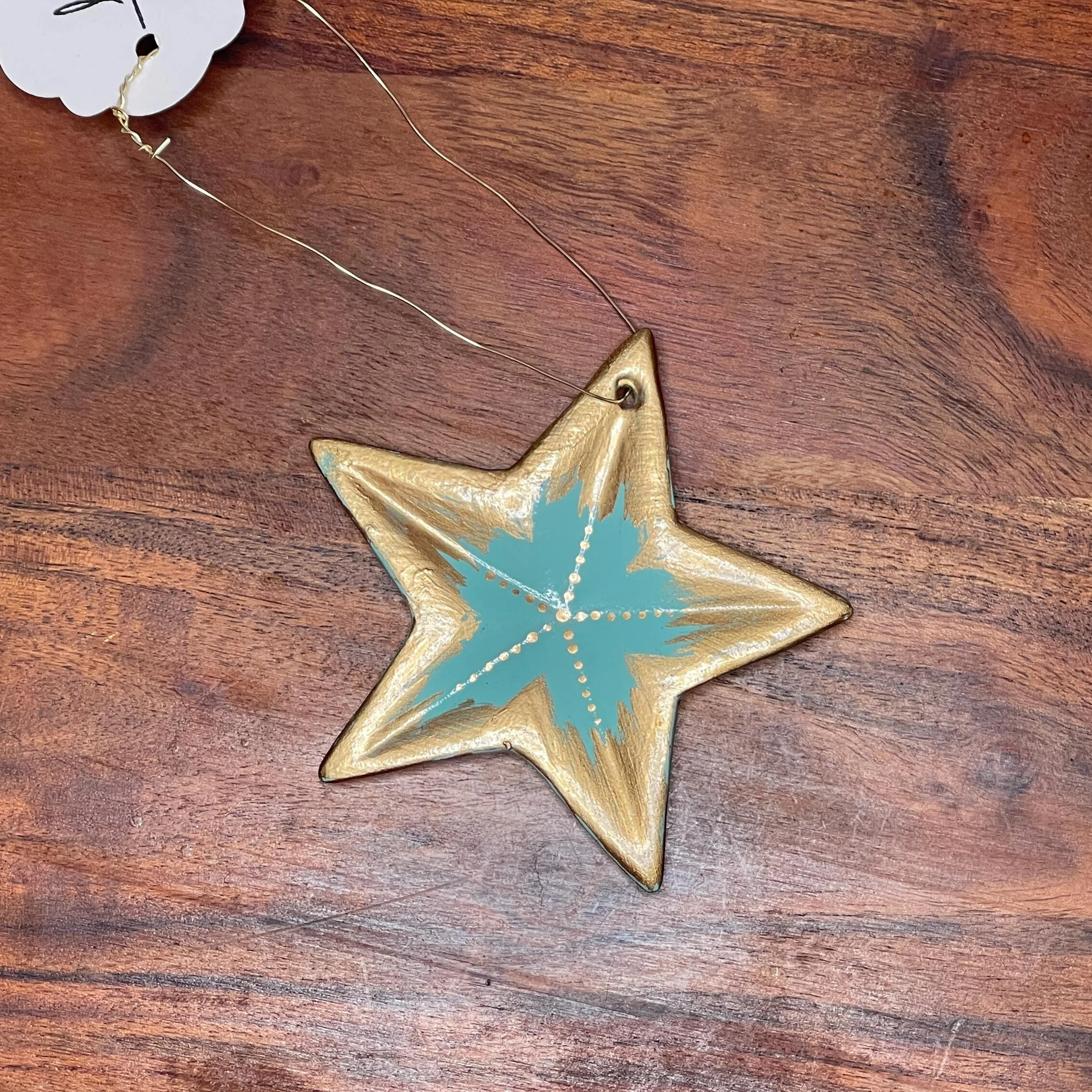 BethGlover-CeramicOrnaments-Stars-Web-29.jpg