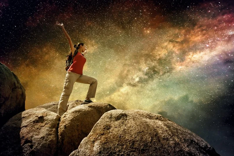 Sagittarius New Moon Glides into the Solstice