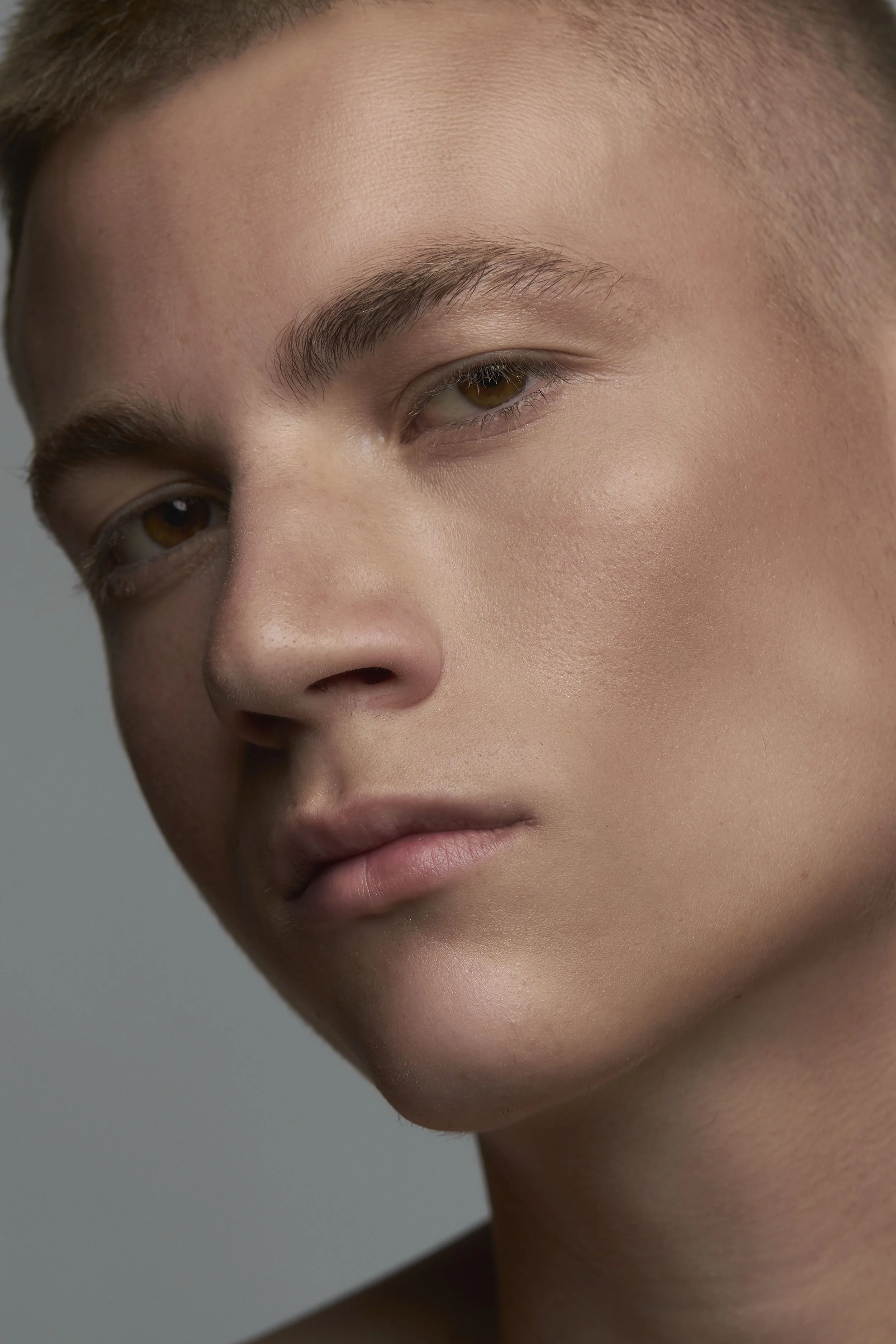 Jovan Zecevic — Elle White Studios