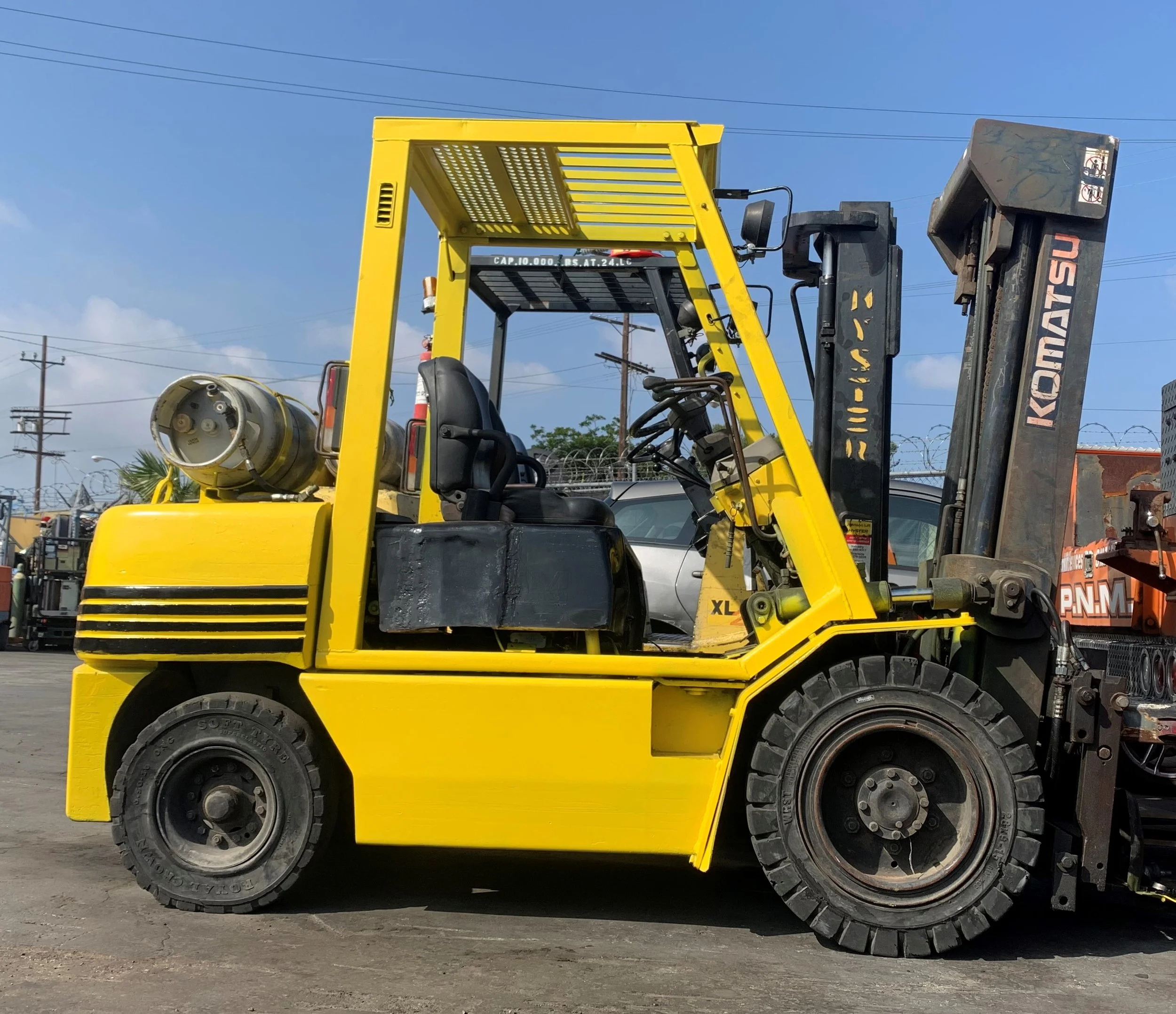 komatsu #135_html_6753daad.jpg