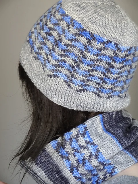 Anserini Hat And Cowl, for Black Trillium's KAL Kit