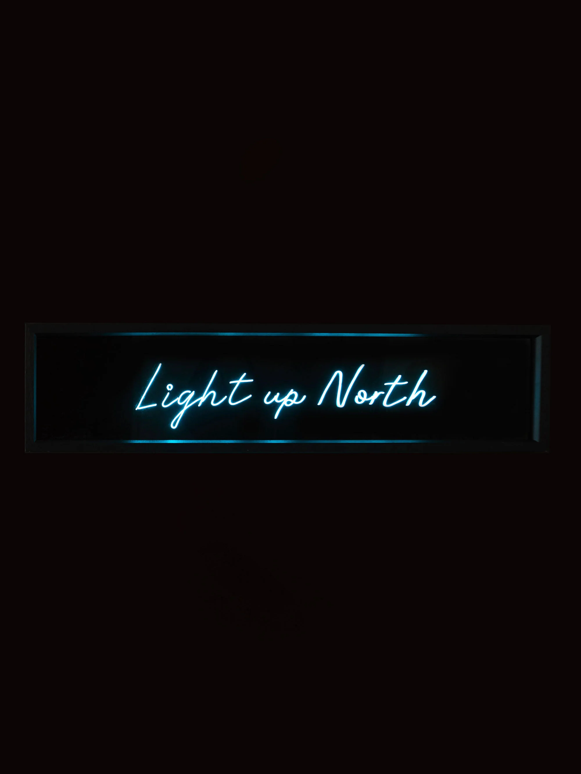 light-up-north-blk_01.jpg