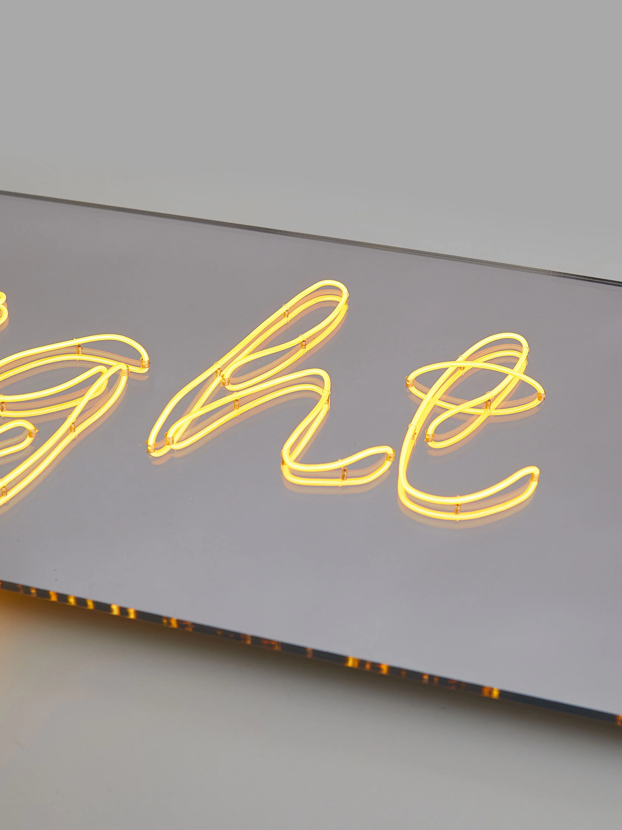 light-up-north-mirror_04.jpg
