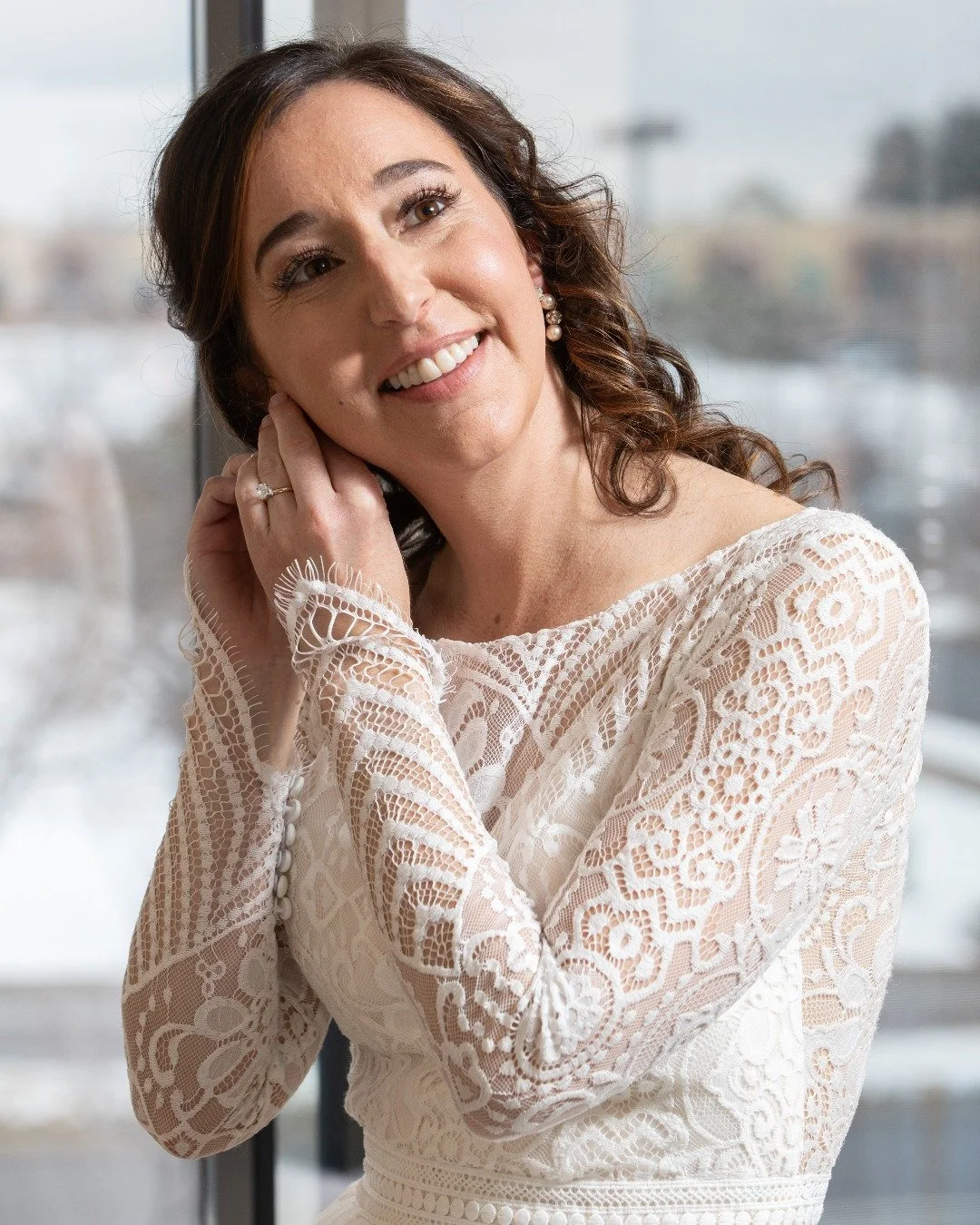 Glowing, graceful, and gorgeous. Just how we love our brides to feel. ✨

Photographer: @bluesprucephoto
Venue: @wedgewood.kencarylvista
Stylists: @chauntastic @madisonshairmakeup

#naturalweddingmakeup #bridalmakeupinspo #softglammakeup #bridalmakeup