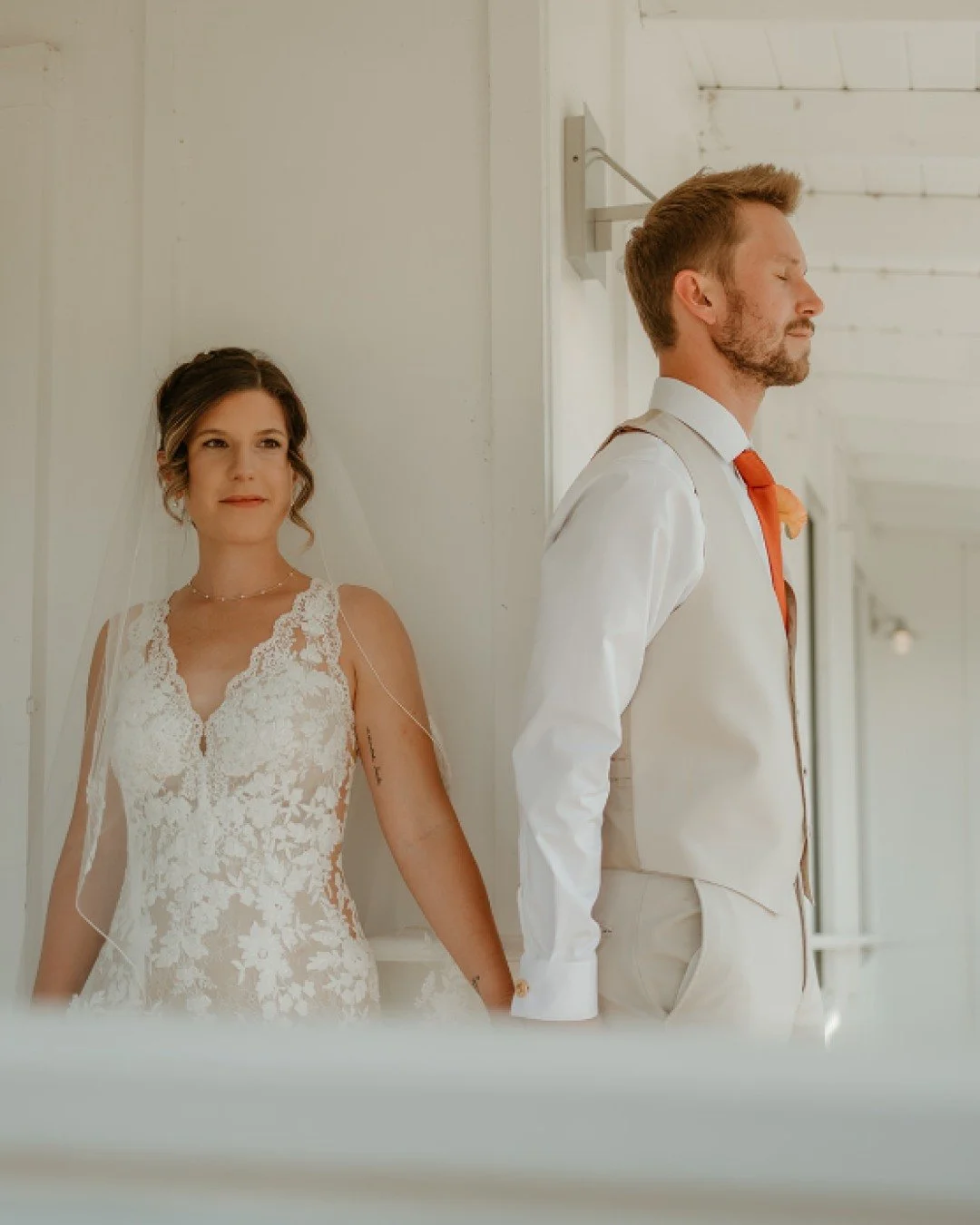 Before the big reveal, our bride stunned with a fresh, polished look that was classic from every angle. 💫

Photo: @twelveelevenphotoandfilm
Dress: @crystalbrideofficial
Venue: @thebarnatraccooncreek
Florist: @dahliadreamdesigns

#bridalhairandmakeup