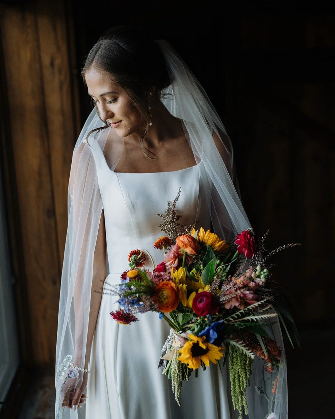 From the first brushstroke to the final pin, everything we do is to help our brides feel calm, beautiful, and totally themselves. This moment says it all. ✨

Photographer: @pjvanphoto
Dress: @luv_bridal
Stylists: @chauntastic @madisonhairmakeup @the_