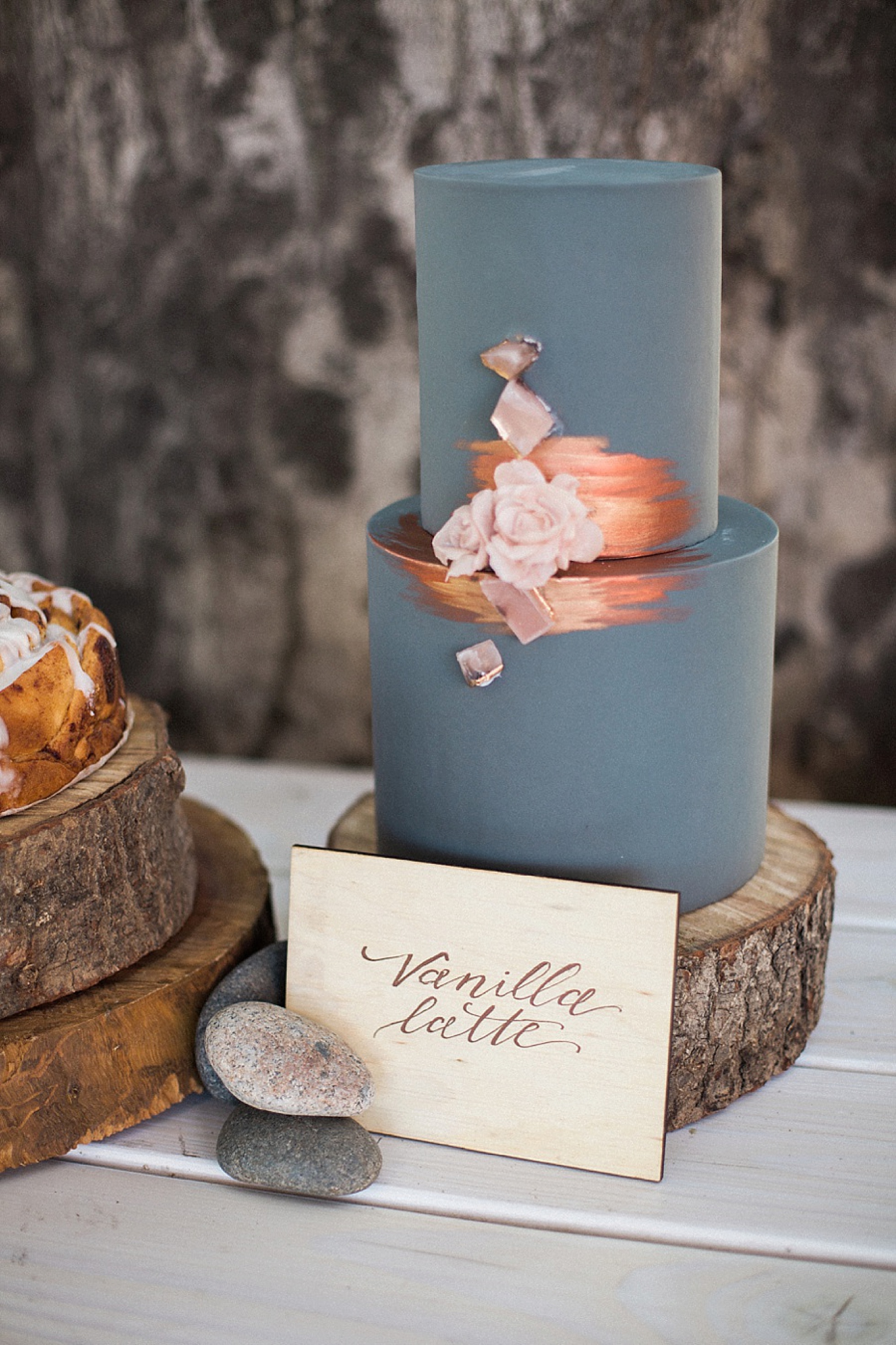 Cinnamon + Earth Shoot on 100 Layer Cake!