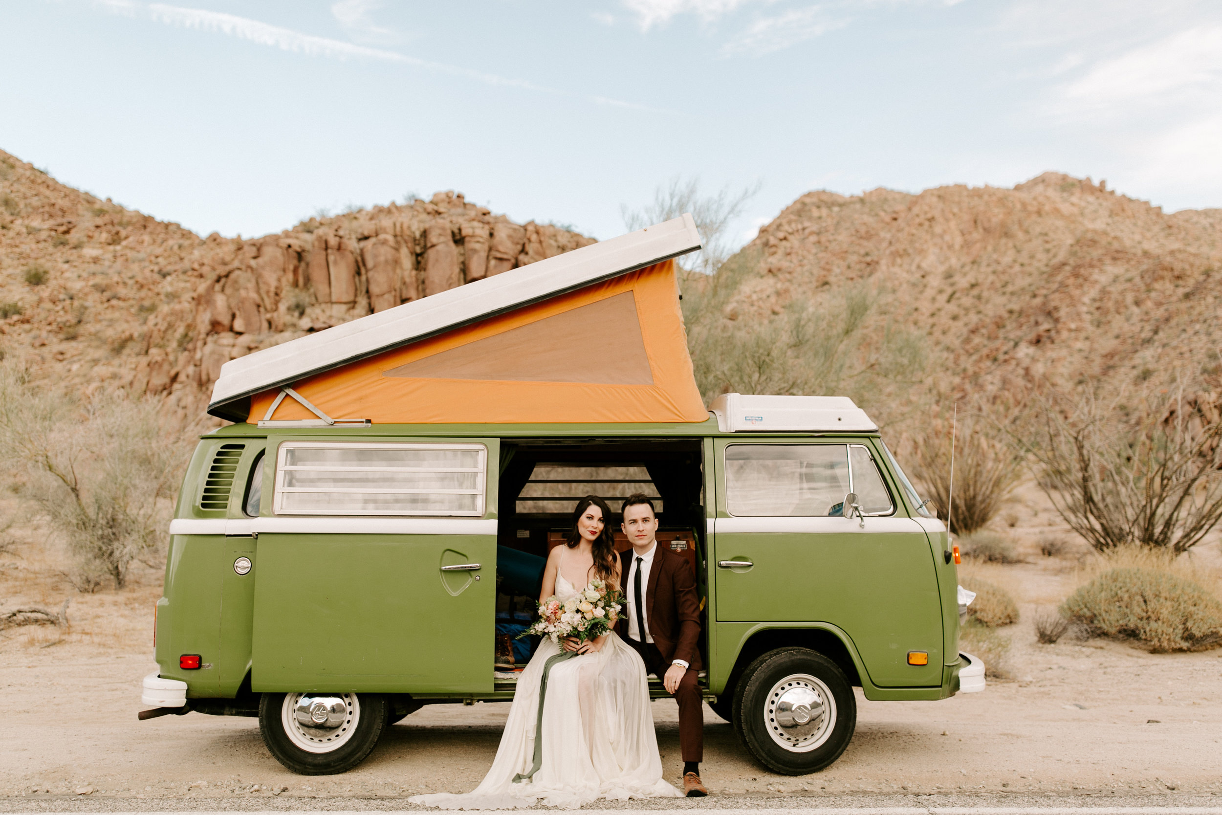 DawnCharlesPhotographerJOSHUATREEelopementrachelandandrew-38.jpg