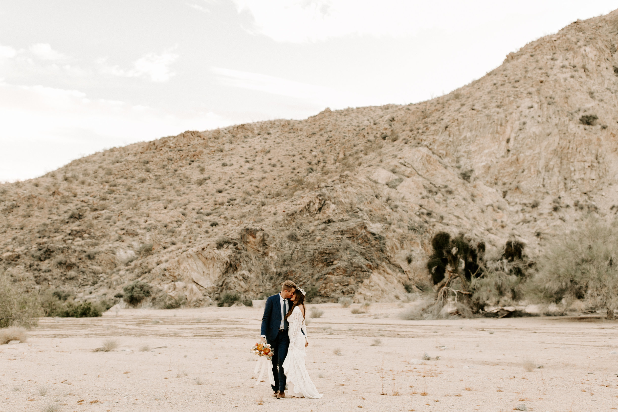 DawnCharlesPhotographerJOSHUATREEelopementstefanieandcaleb-42.jpg