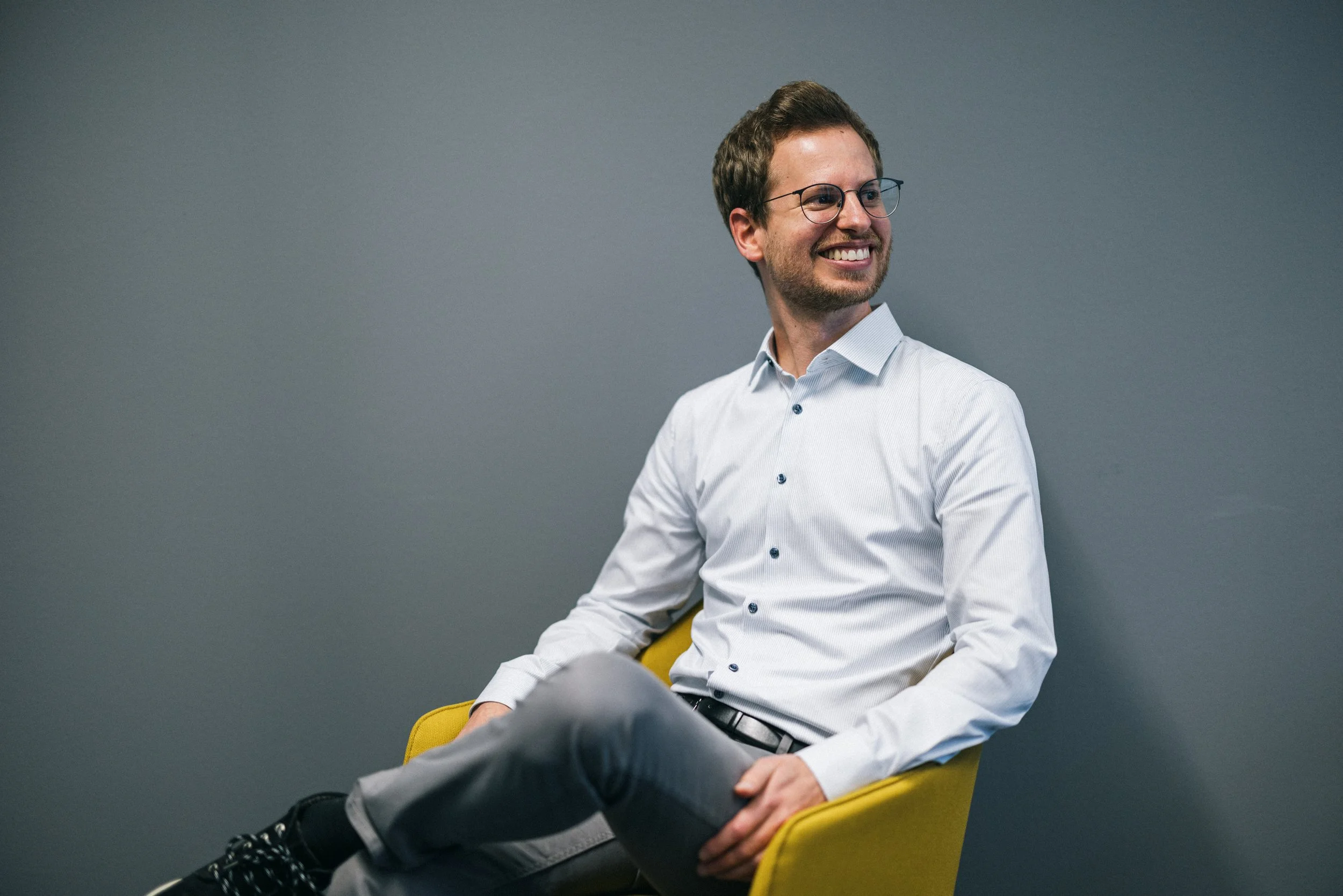 Final_YelloChair_YKP_3425.jpg