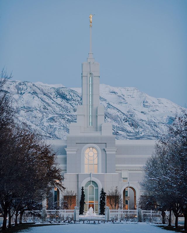 Favorite temple. Favorite season.