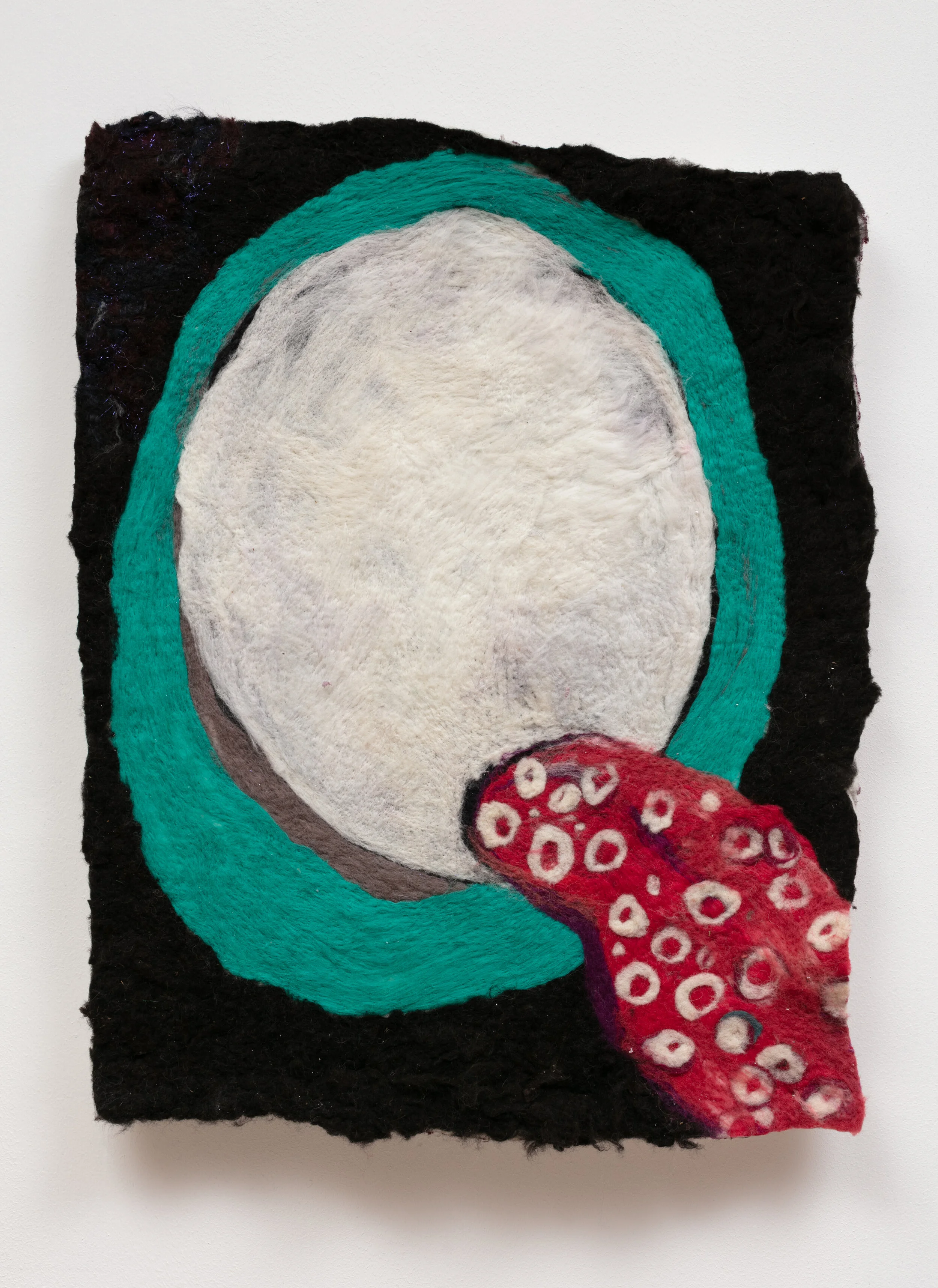  Tongue Hole, Mixed Fiber, 28” x 22”, 2021.