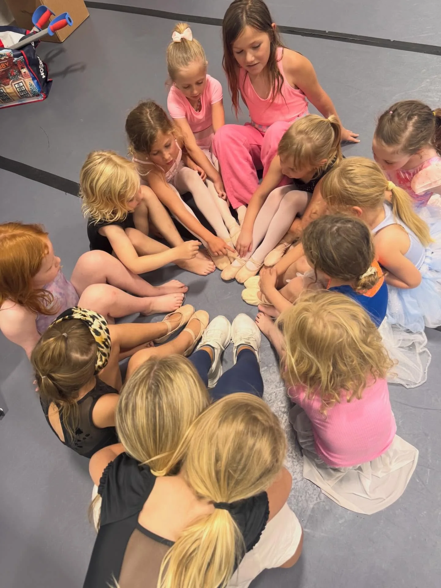 Oh dancers, how we missed you during Spring Break! 🥰

@_sami.nix_ @saraanne_h