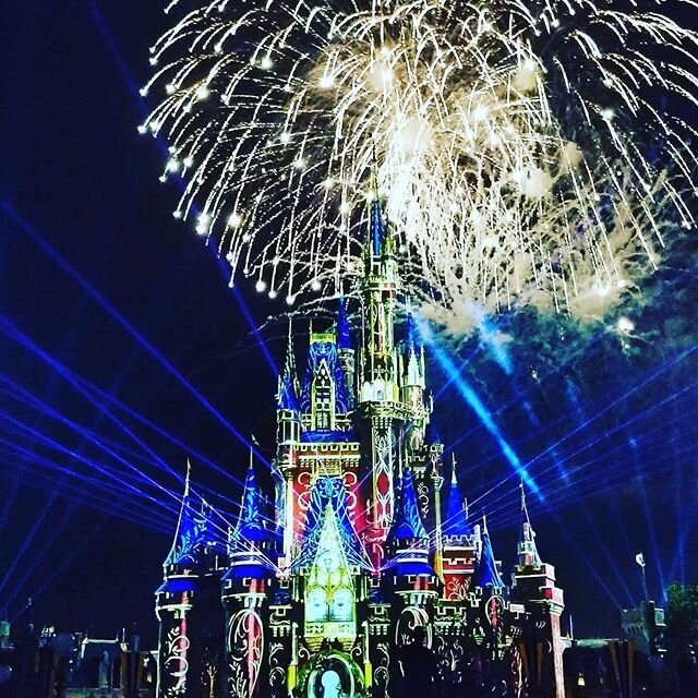 We don&rsquo;t know about you, but we are dreaming about our &ldquo;Happily Ever After&rdquo; right about now. ❤️ Join us tonight as we come together and watch Disney World&rsquo;s breathtaking firework show &ldquo;Happily Ever After&rdquo; from Home