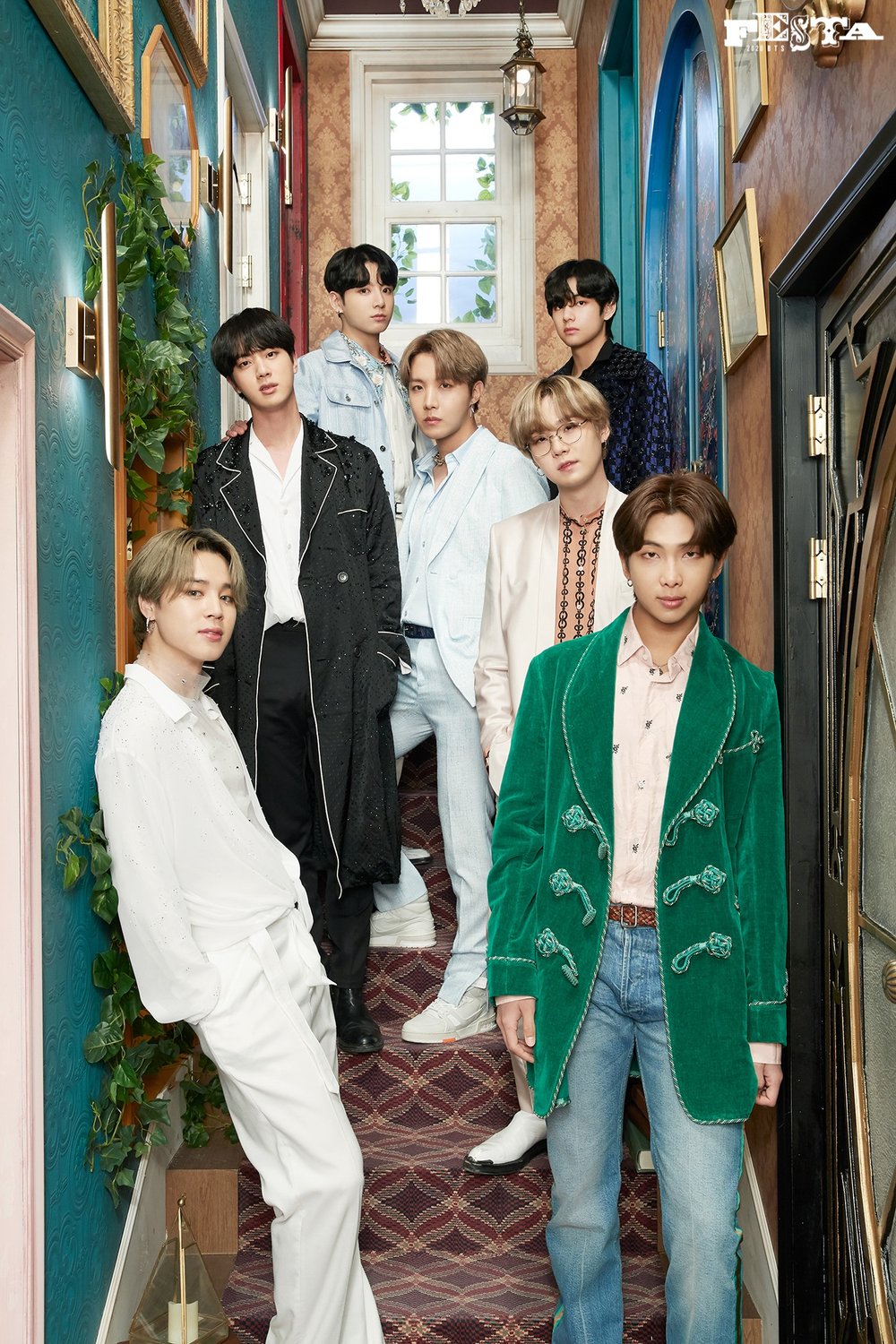 2020-BTS-FESTA-Family-Portrait-BTS8.jpg