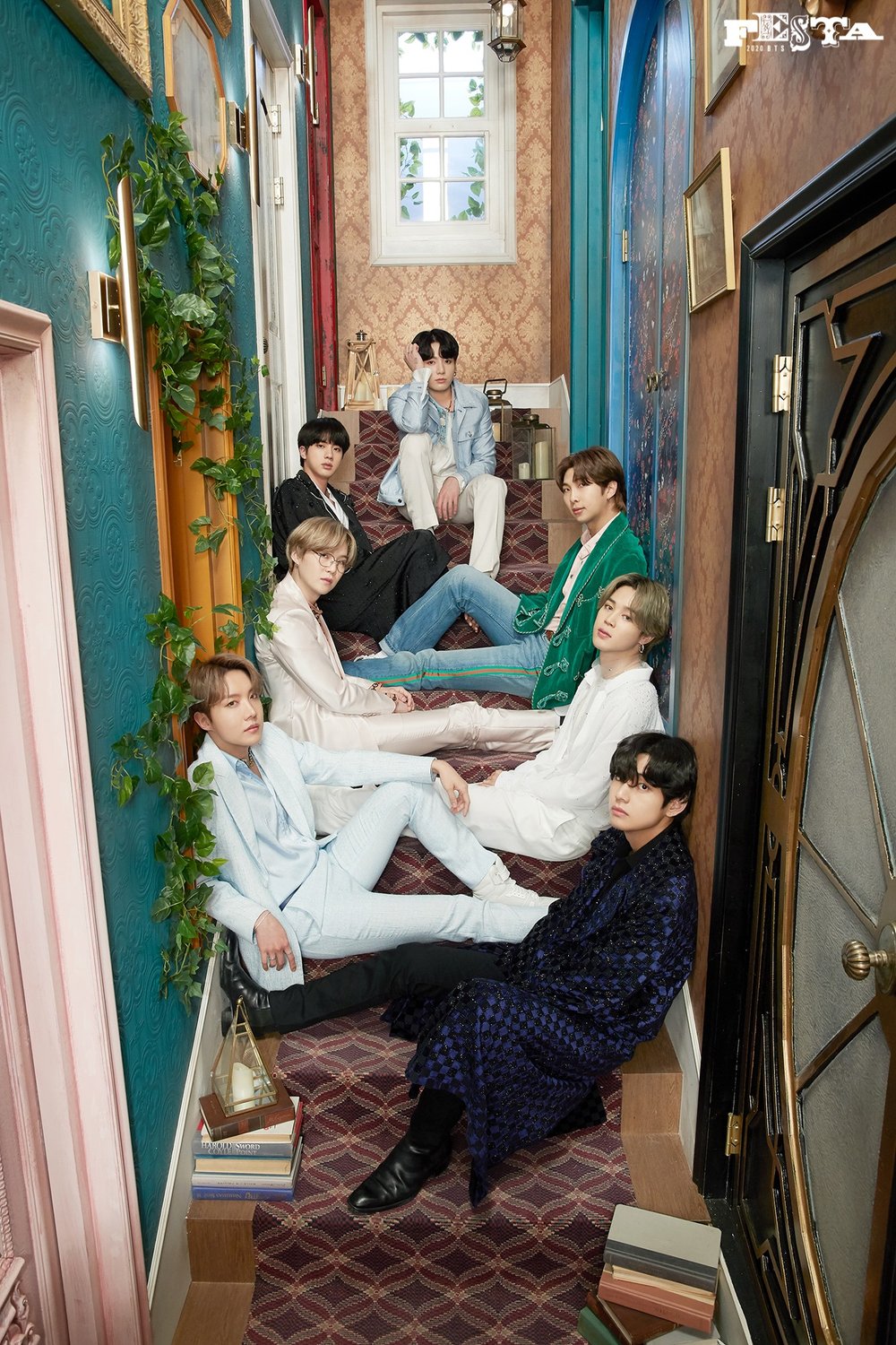 2020-BTS-FESTA-Family-Portrait-BTS9.jpg