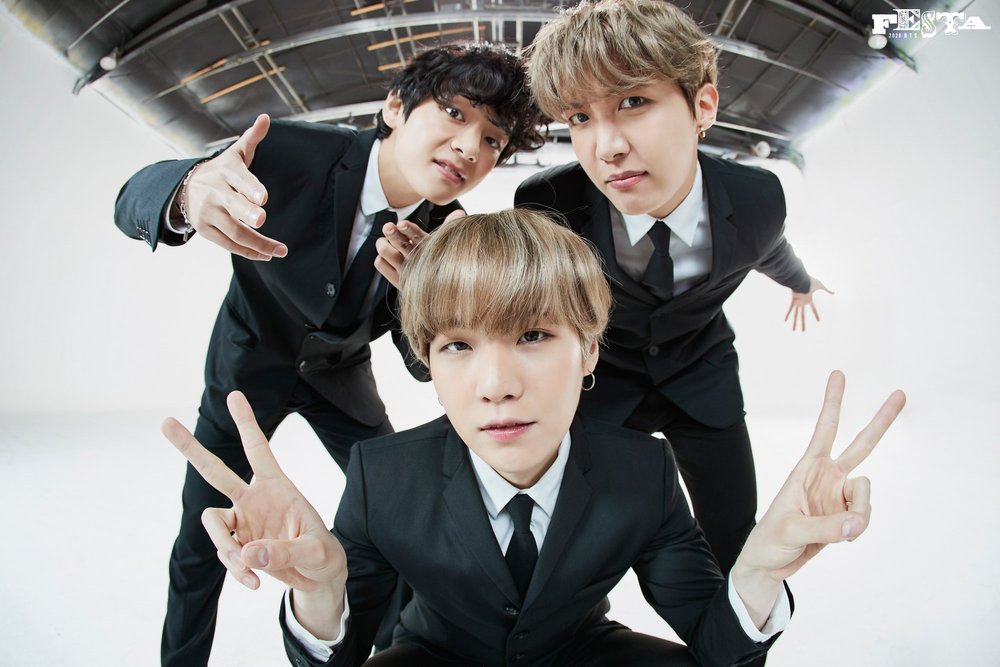 2020-BTS-FESTA-Family-Portrait-V-Hope-Suga.jpg