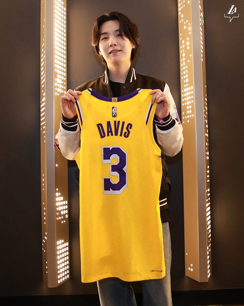 suga lakers.jpg